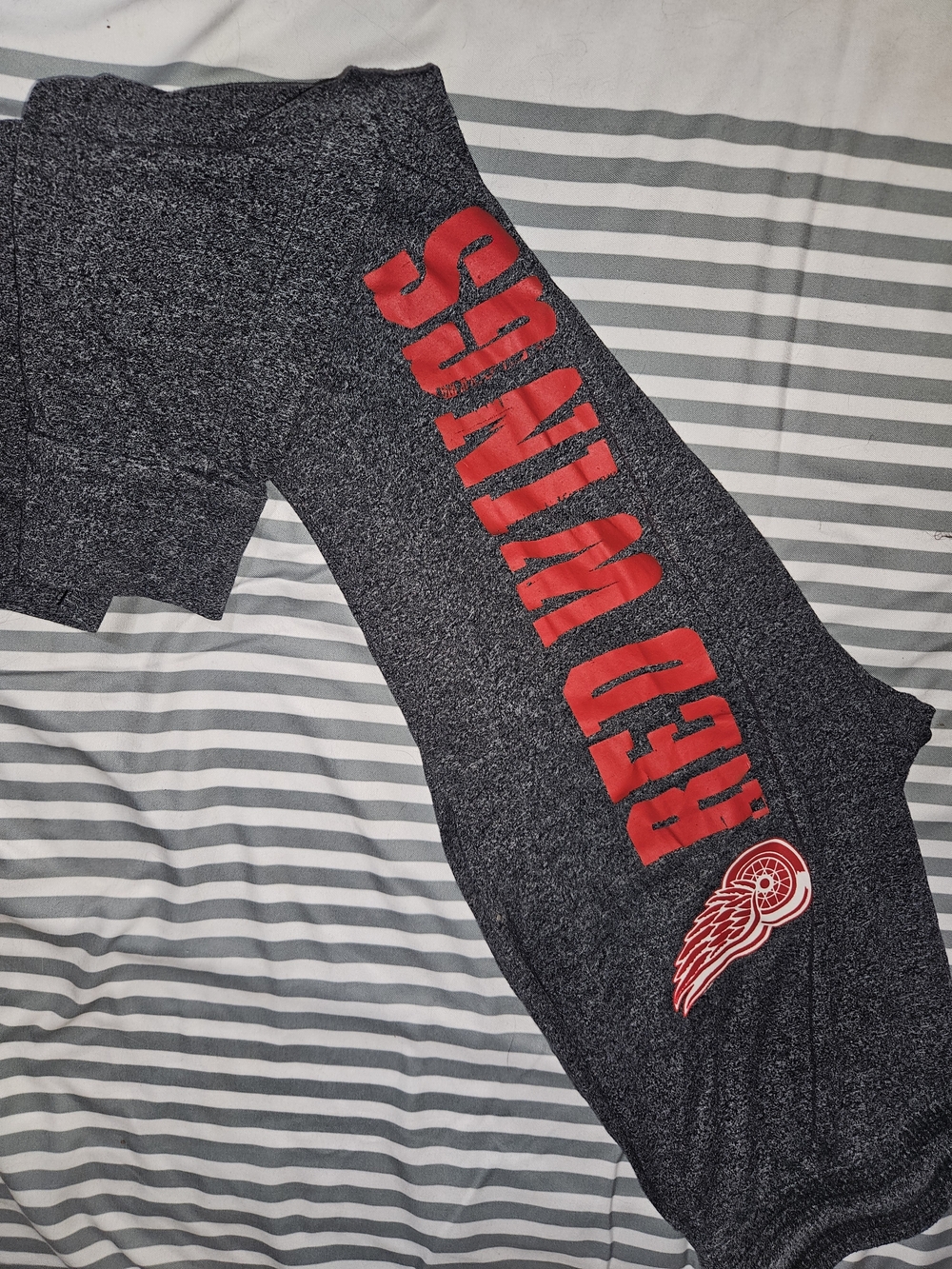NHL Detroit Red Wings Gray and Red Logo Sweatpants